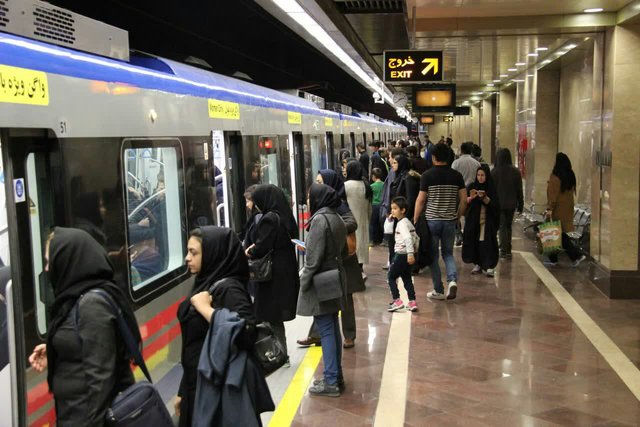 مزایای تبلیغات در مترو تهران وحومه